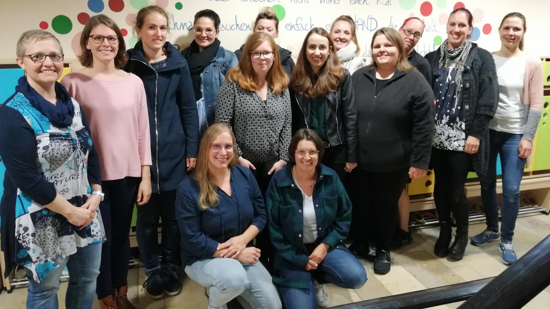 Mitglieder des Elternbeirates: Yasmin Gerstmeier, Manuela Stelzle, Elvria Weiß, Melanie Deibler, Natalie Leberle, Sarah Vogelsang, Anna-Maria Eberle, Stefanie Halbedel, Stefanie Fischer, Anja Teichmann, Patricia Zolnhofer, Anita Preußcher, Sabrina Sabatini, Martina Felber. Es fehlt: Verena Baierle